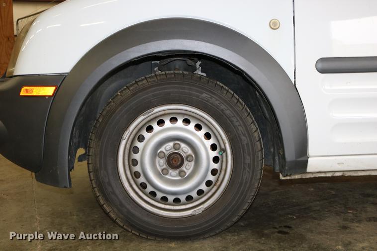 image for item DC3696 2010 Ford Transit Connect van