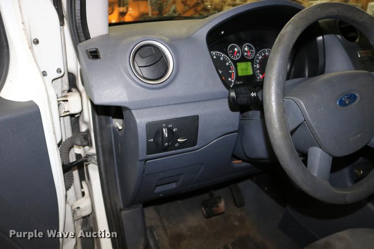 image for item DC3697 2010 Ford Transit Connect van