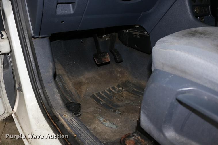 image for item DC3697 2010 Ford Transit Connect van