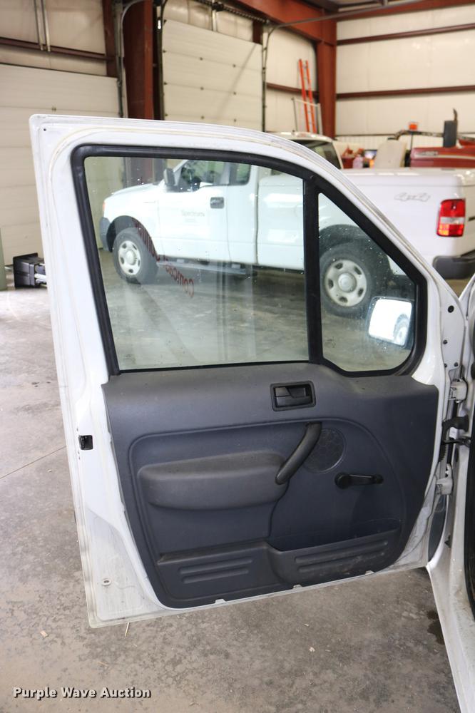 image for item DC3698 2010 Ford Transit Connect van