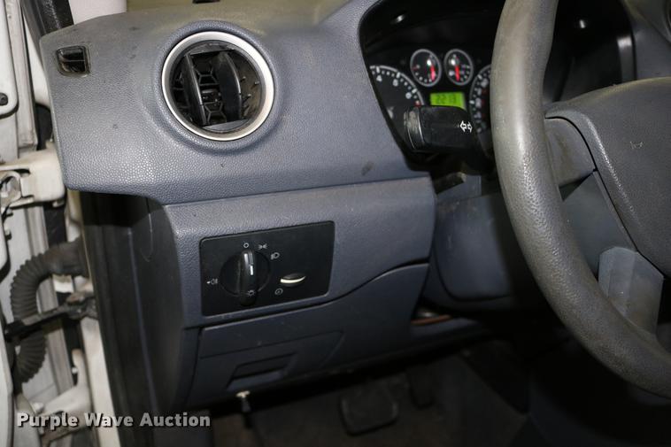 image for item DC3698 2010 Ford Transit Connect van