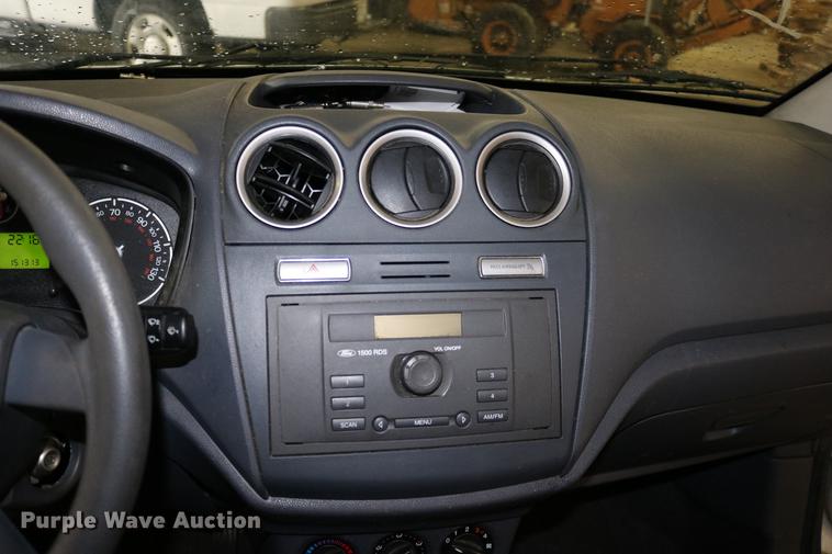 image for item DC3698 2010 Ford Transit Connect van