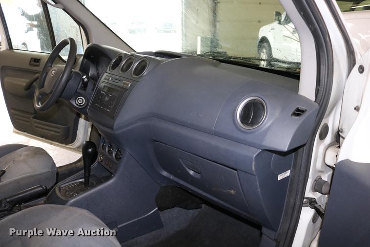 image for item DC3698 2010 Ford Transit Connect van
