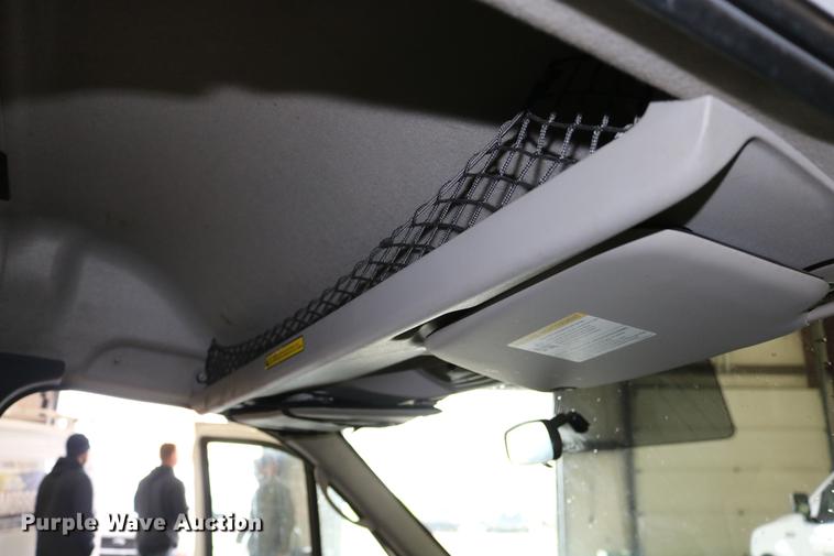 image for item DC3698 2010 Ford Transit Connect van