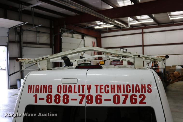 image for item DC3698 2010 Ford Transit Connect van