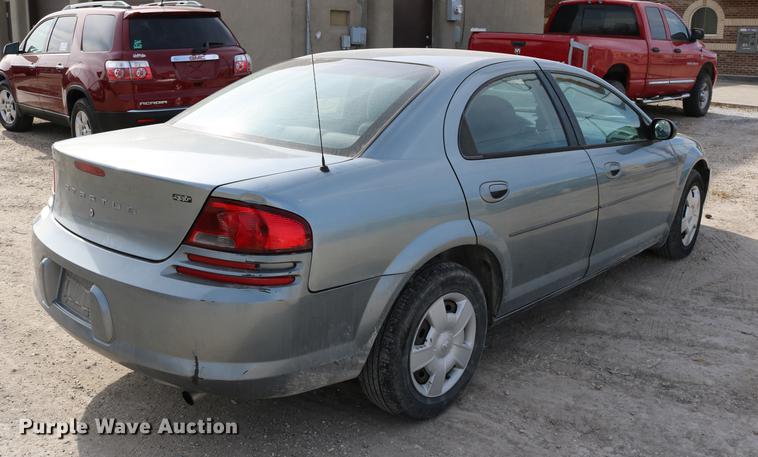 image for item DC3702 2006 Dodge Stratus