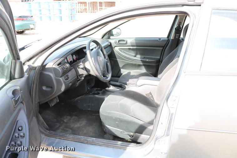 image for item DC3702 2006 Dodge Stratus