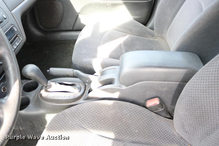 image for item DC3702 2006 Dodge Stratus