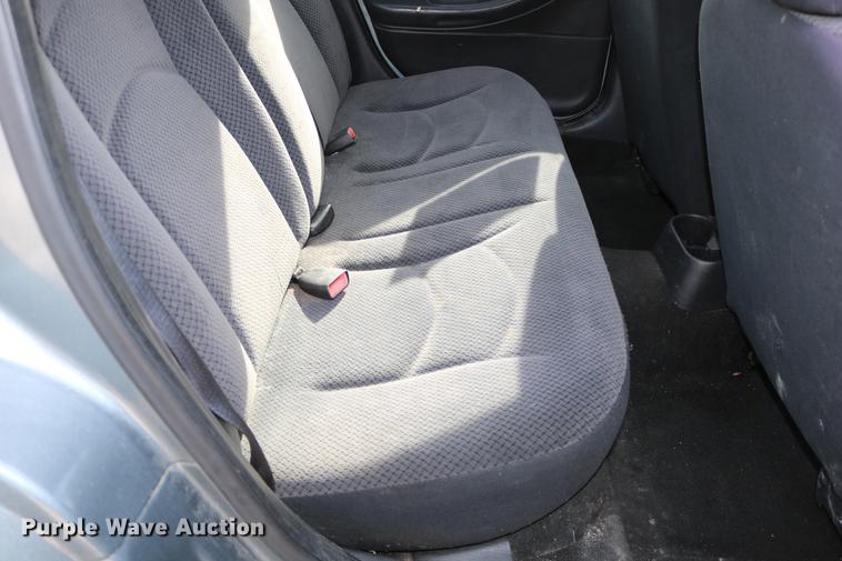 image for item DC3702 2006 Dodge Stratus