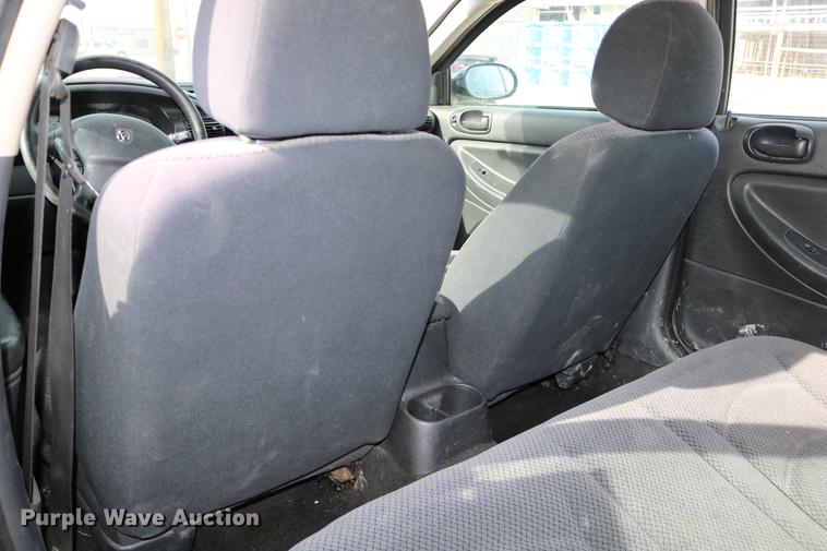 image for item DC3702 2006 Dodge Stratus