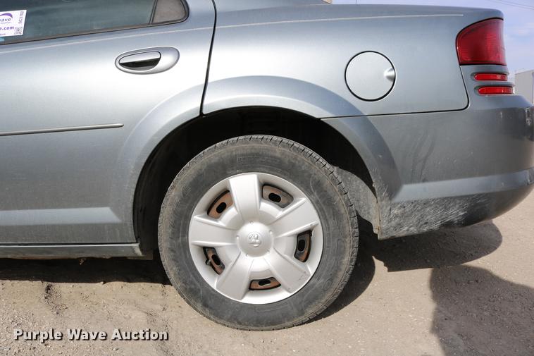 image for item DC3702 2006 Dodge Stratus