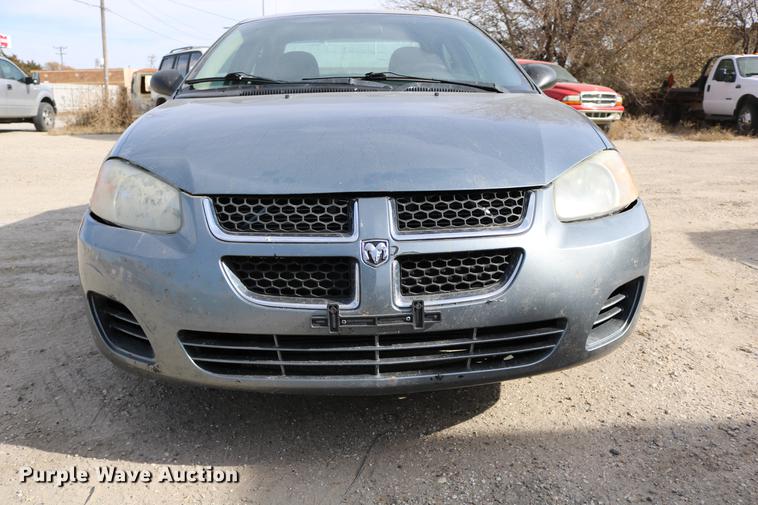 image for item DC3702 2006 Dodge Stratus