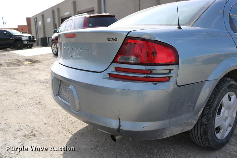 image for item DC3702 2006 Dodge Stratus