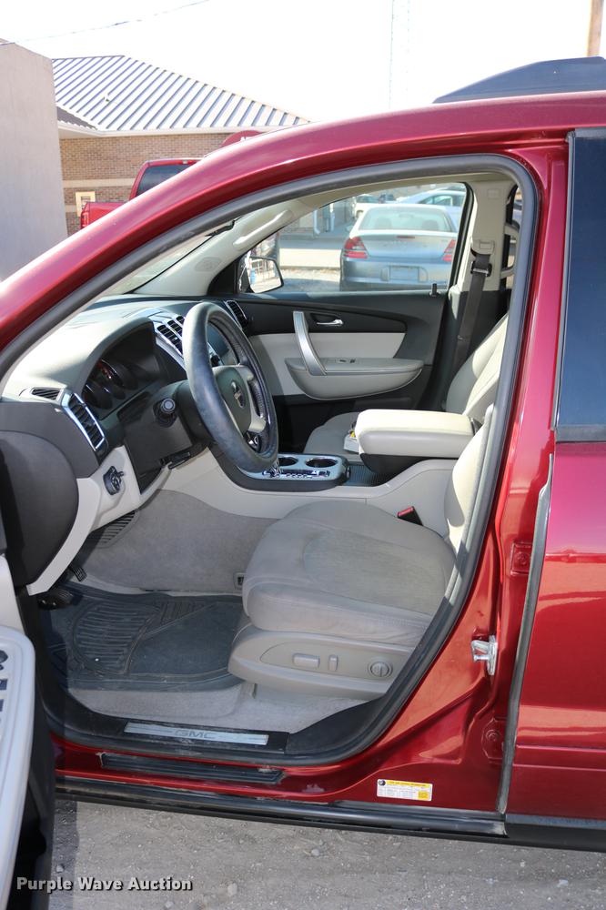 image for item DC3712 2011 GMC Acadia SUV