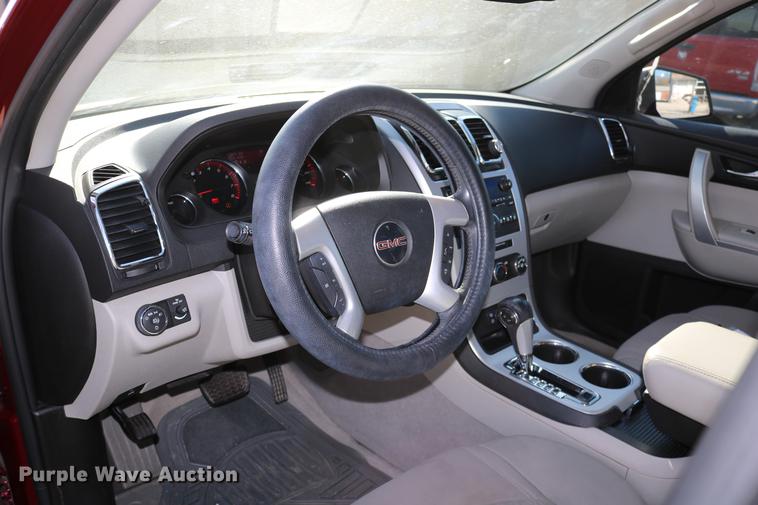 image for item DC3712 2011 GMC Acadia SUV