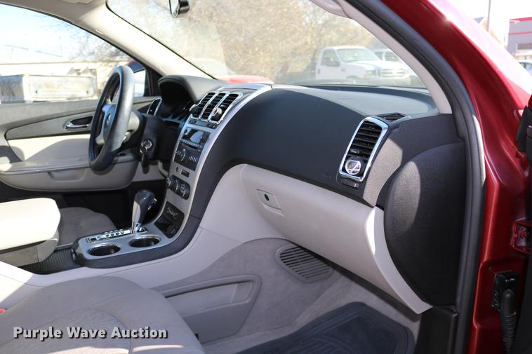 image for item DC3712 2011 GMC Acadia SUV