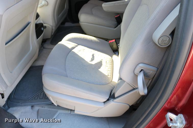 image for item DC3712 2011 GMC Acadia SUV