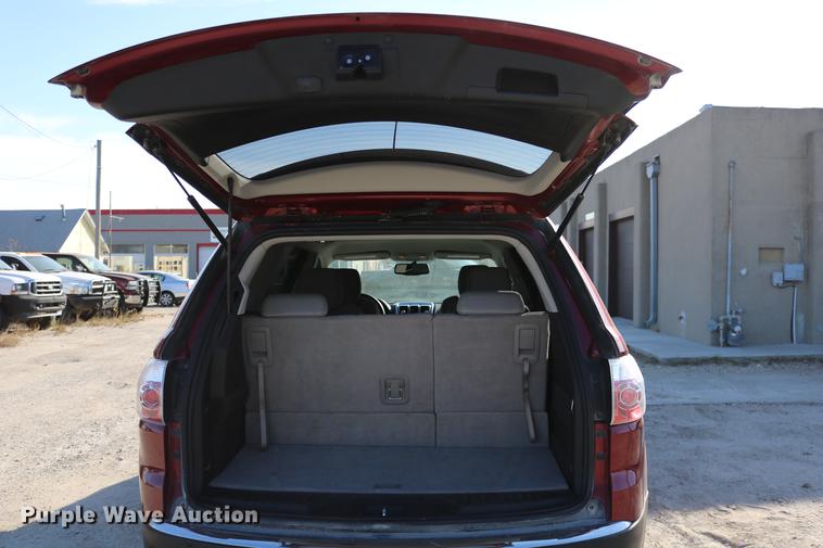 image for item DC3712 2011 GMC Acadia SUV