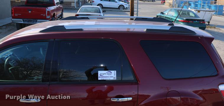 image for item DC3712 2011 GMC Acadia SUV