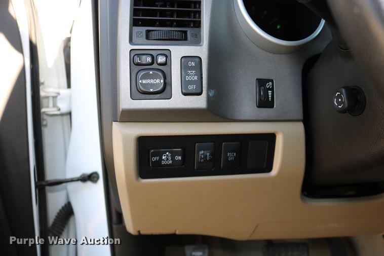 image for item DC3714 2010 Toyota Tundra Double Cab pickup truck