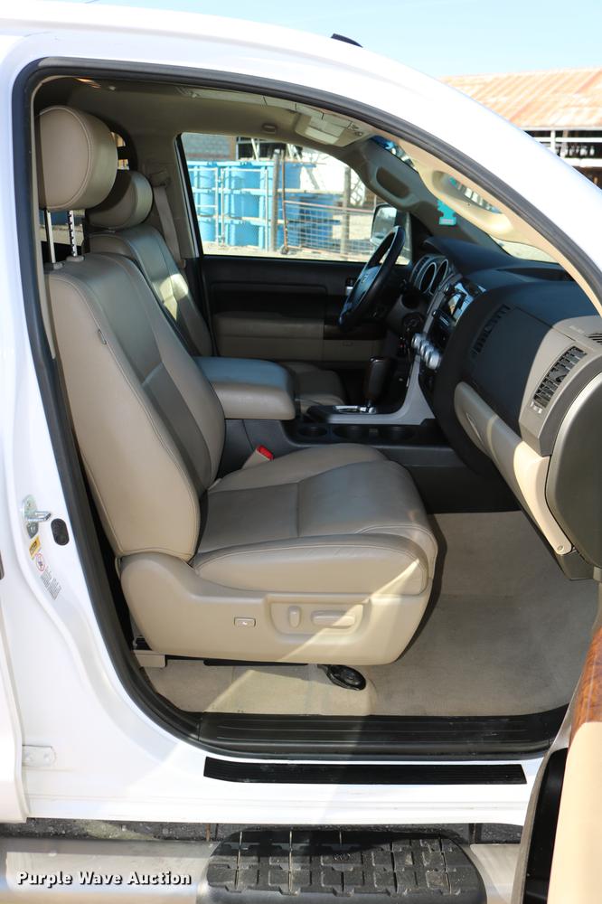 image for item DC3714 2010 Toyota Tundra Double Cab pickup truck