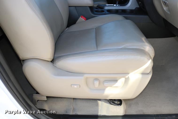 image for item DC3714 2010 Toyota Tundra Double Cab pickup truck