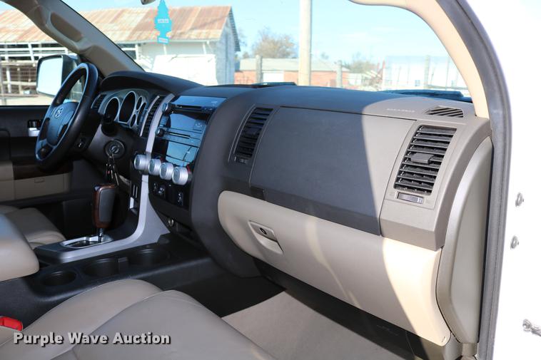 image for item DC3714 2010 Toyota Tundra Double Cab pickup truck