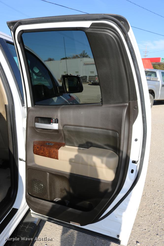 image for item DC3714 2010 Toyota Tundra Double Cab pickup truck