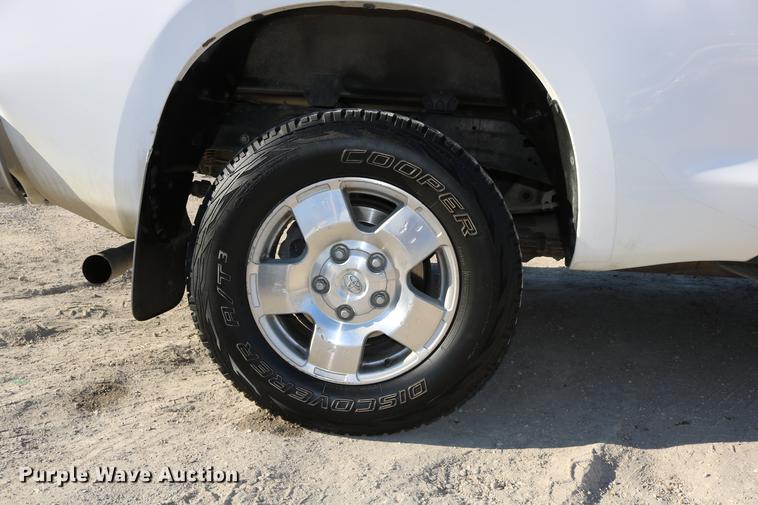 image for item DC3714 2010 Toyota Tundra Double Cab pickup truck