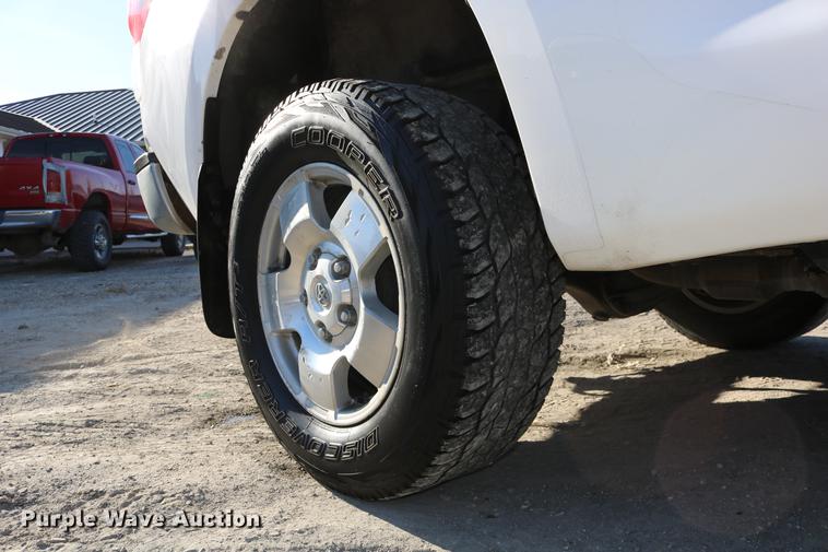 image for item DC3714 2010 Toyota Tundra Double Cab pickup truck