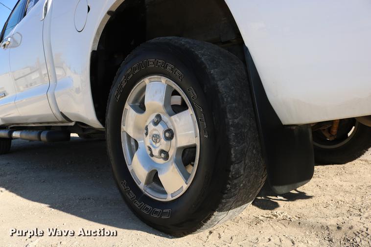image for item DC3714 2010 Toyota Tundra Double Cab pickup truck