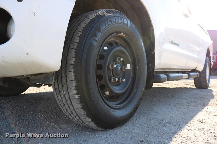 image for item DC3714 2010 Toyota Tundra Double Cab pickup truck