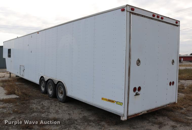 image for item DC3715 2004 enclosed cargo trailer