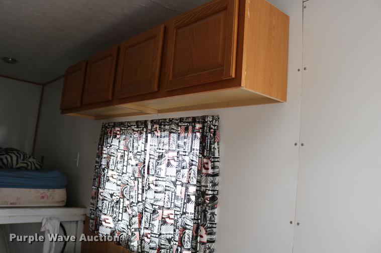 image for item DC3715 2004 enclosed cargo trailer