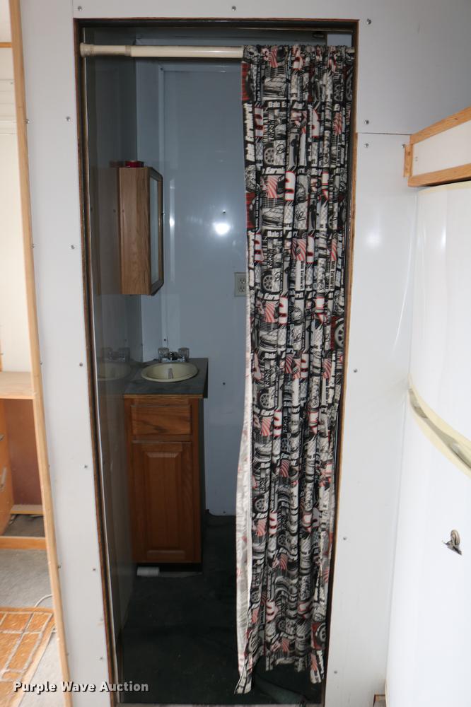 image for item DC3715 2004 enclosed cargo trailer