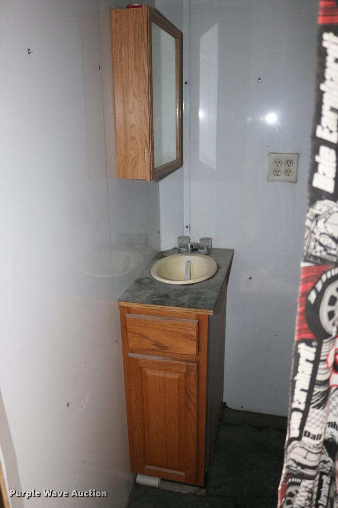 image for item DC3715 2004 enclosed cargo trailer