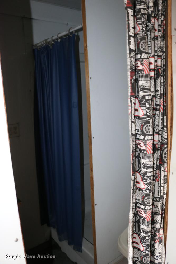 image for item DC3715 2004 enclosed cargo trailer