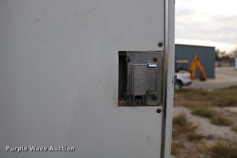 image for item DC3715 2004 enclosed cargo trailer