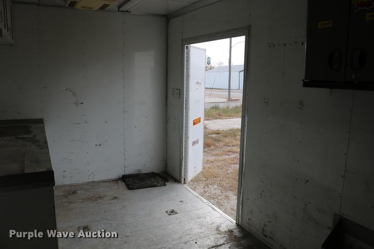 image for item DC3715 2004 enclosed cargo trailer