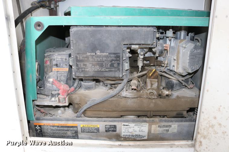 image for item DC3715 2004 enclosed cargo trailer