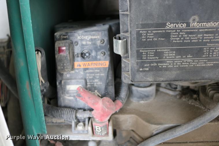 image for item DC3715 2004 enclosed cargo trailer