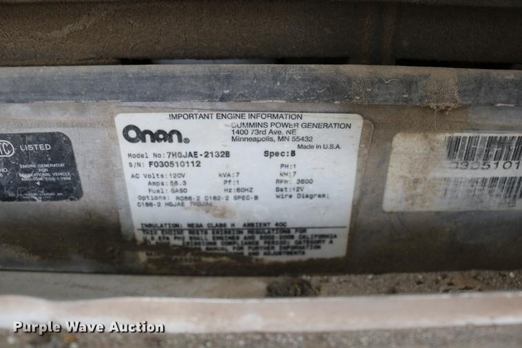 image for item DC3715 2004 enclosed cargo trailer