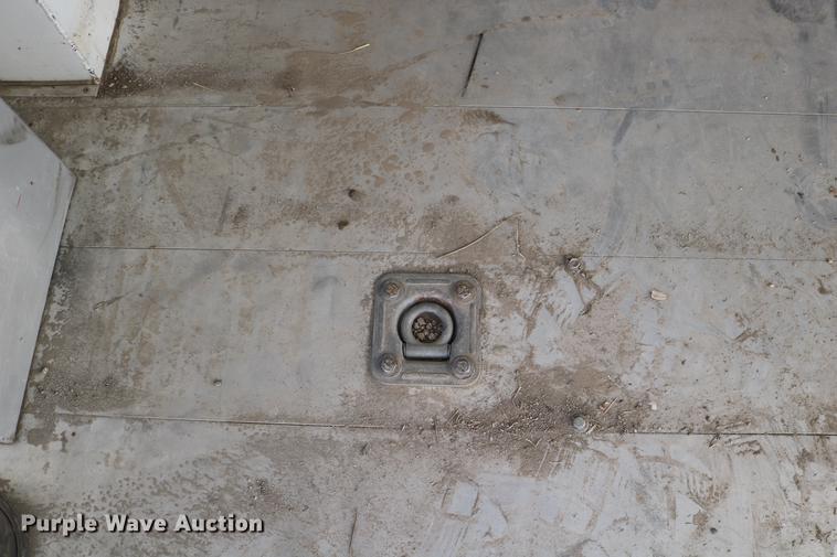 image for item DC3715 2004 enclosed cargo trailer