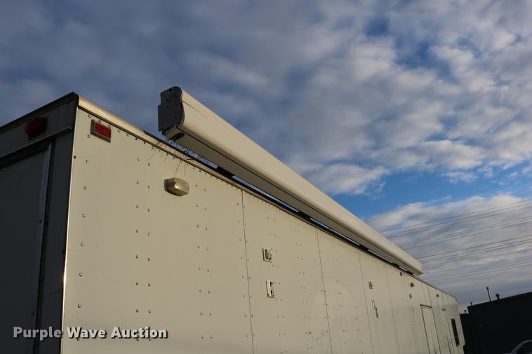 image for item DC3715 2004 enclosed cargo trailer
