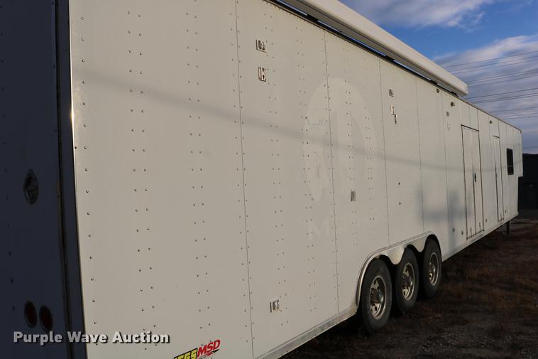 image for item DC3715 2004 enclosed cargo trailer