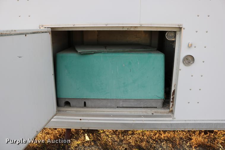 image for item DC3715 2004 enclosed cargo trailer