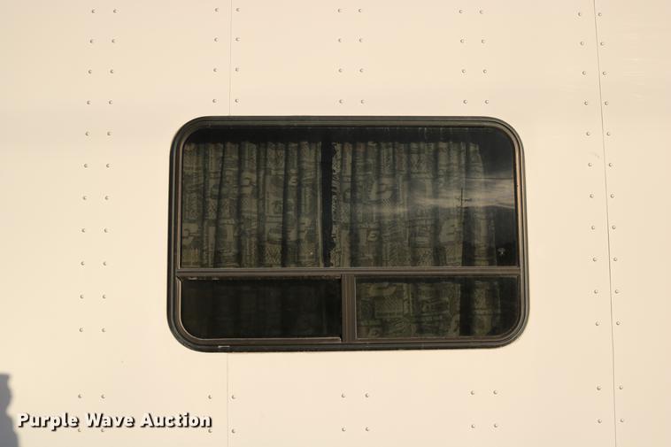 image for item DC3715 2004 enclosed cargo trailer