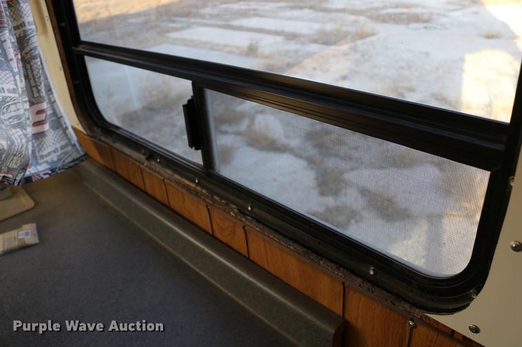 image for item DC3715 2004 enclosed cargo trailer