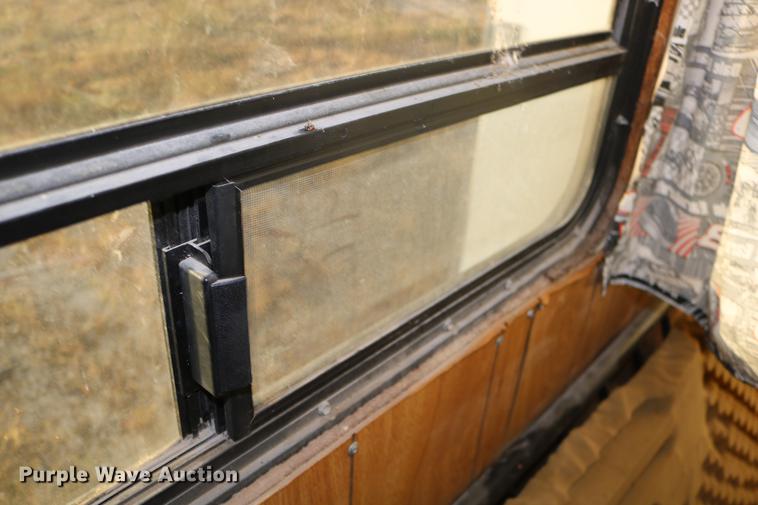 image for item DC3715 2004 enclosed cargo trailer