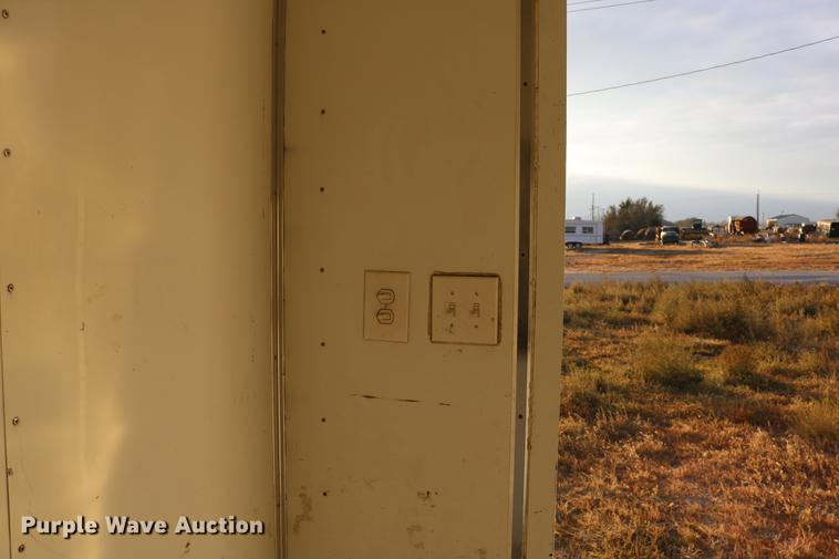 image for item DC3715 2004 enclosed cargo trailer